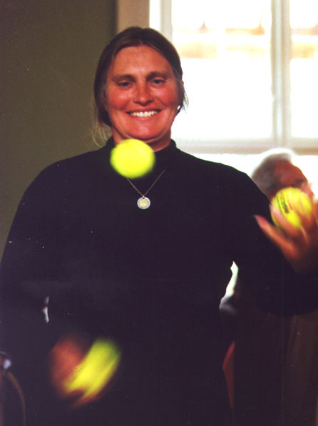 25n.jpg (30489 bytes) - Nicolai Caiezza